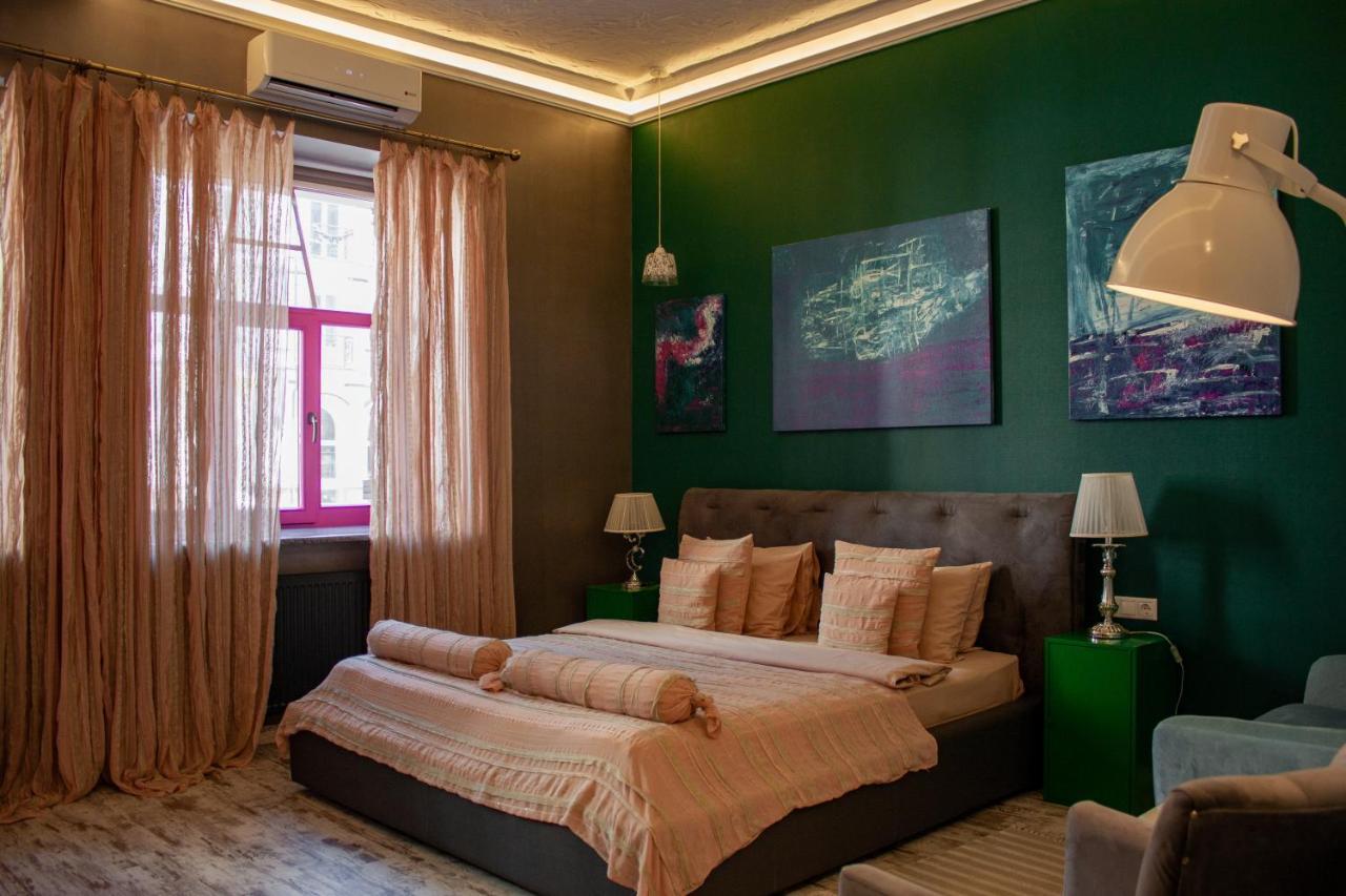 Manna Boutique Hotel (Adults Only) Киев Екстериор снимка