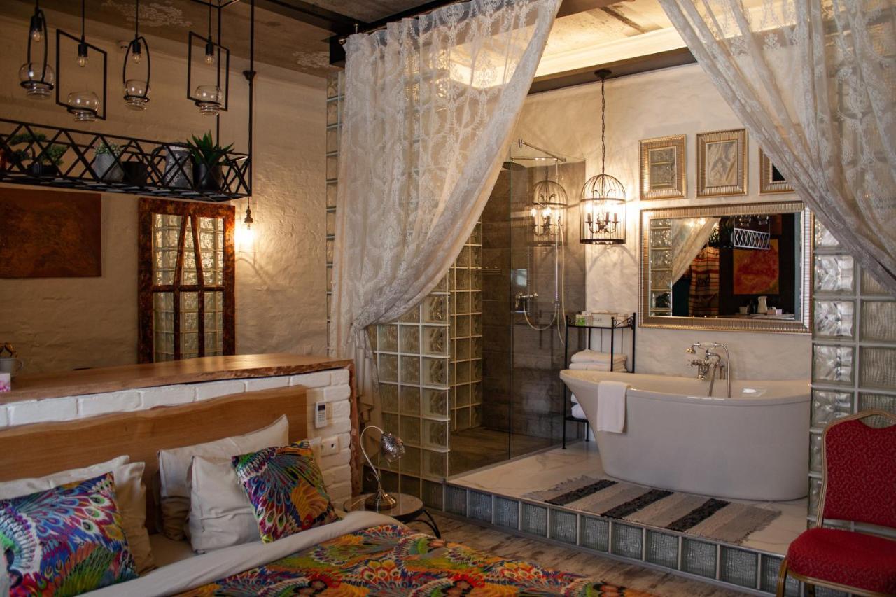 Manna Boutique Hotel (Adults Only) Киев Екстериор снимка