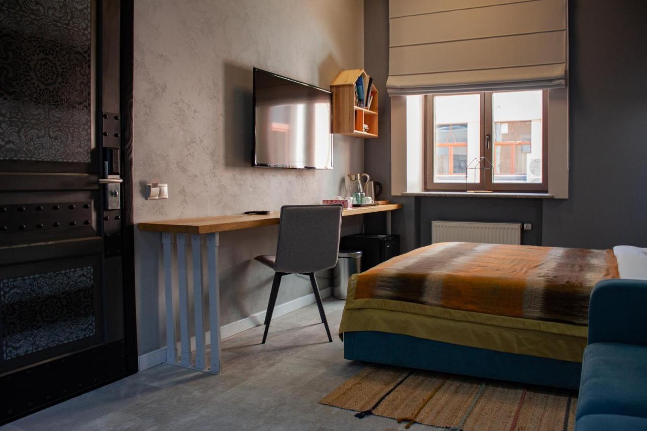 Manna Boutique Hotel (Adults Only) Киев Екстериор снимка