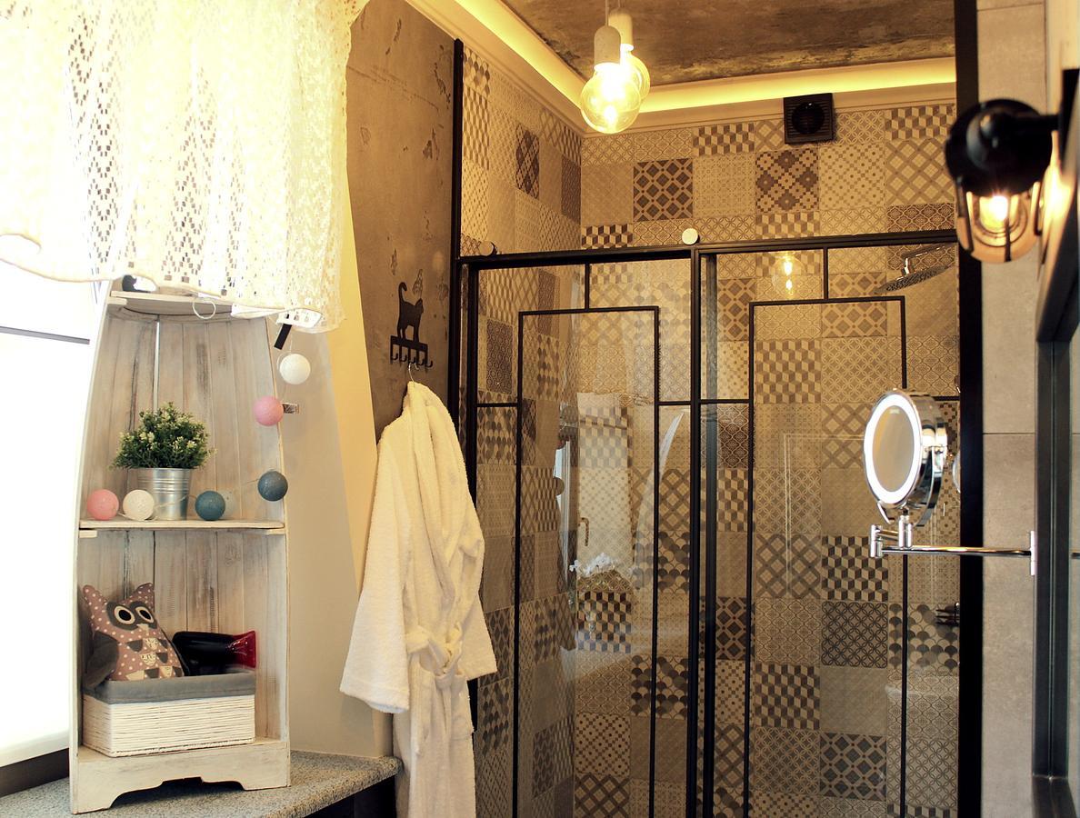Manna Boutique Hotel (Adults Only) Киев Екстериор снимка