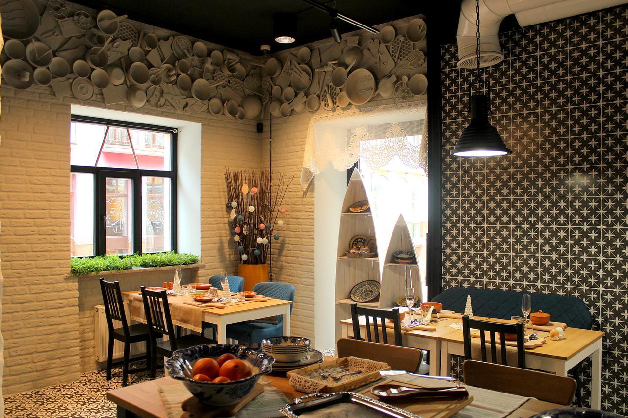 Manna Boutique Hotel (Adults Only) Киев Екстериор снимка