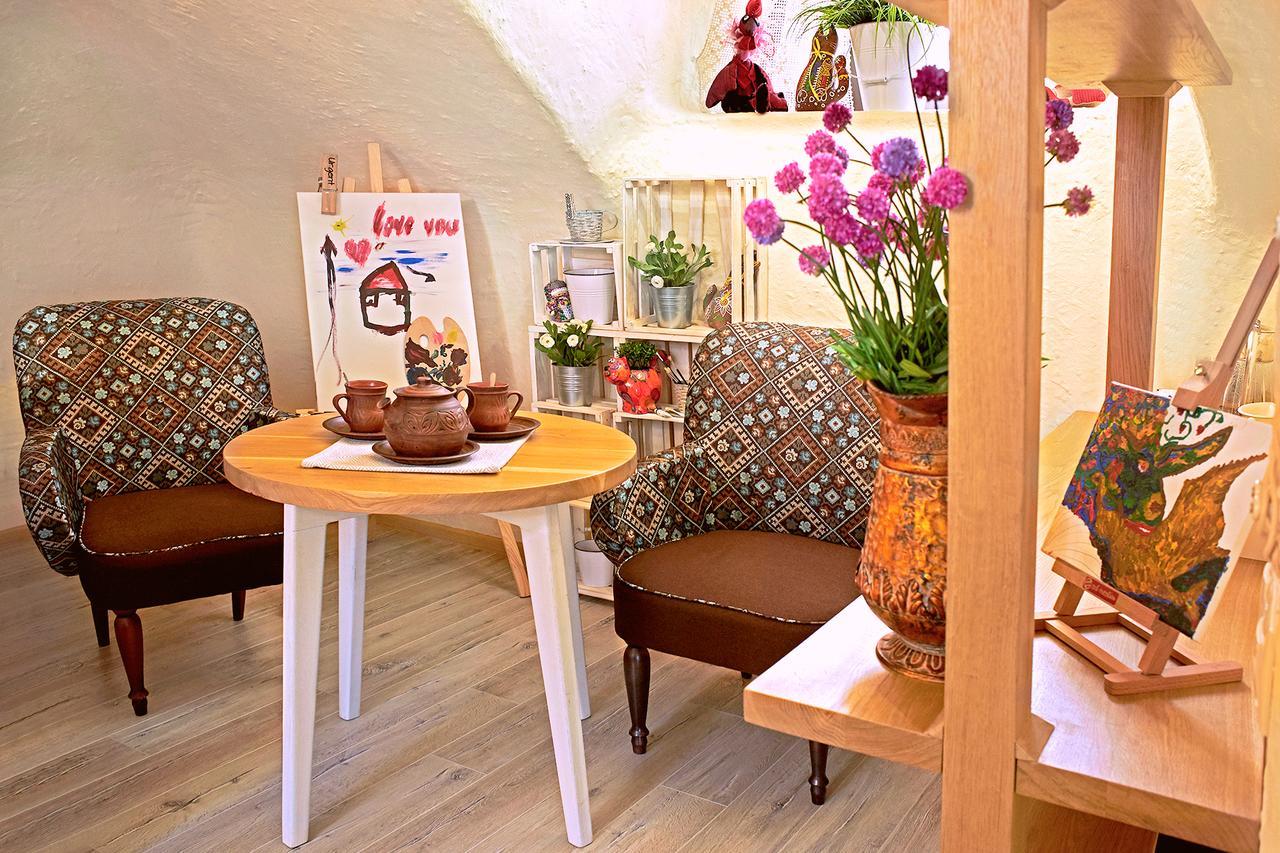 Manna Boutique Hotel (Adults Only) Киев Екстериор снимка