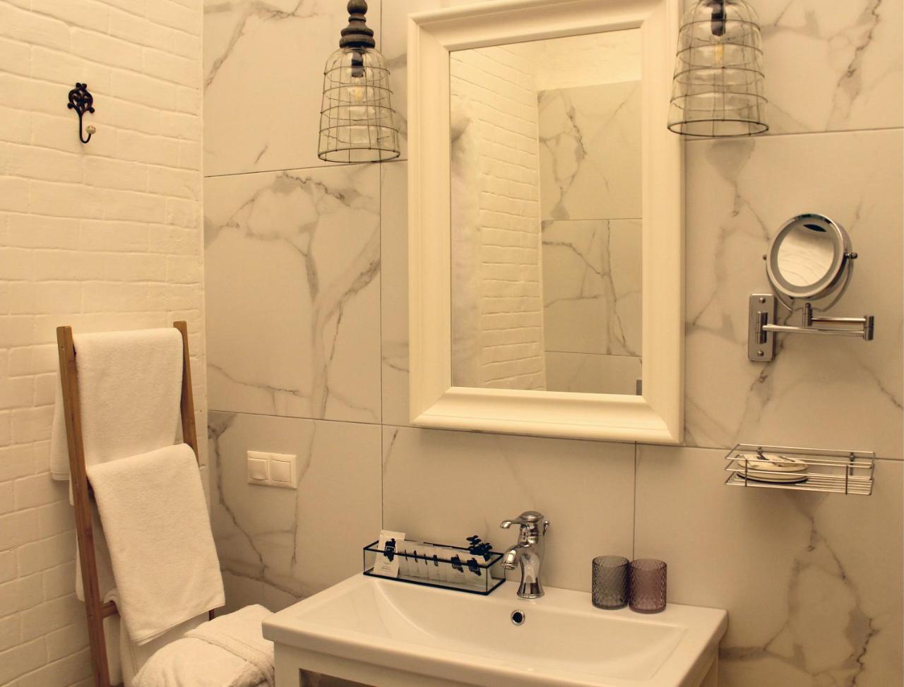Manna Boutique Hotel (Adults Only) Киев Екстериор снимка